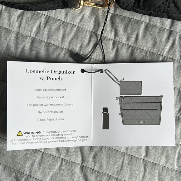 Adrienne Vittadini cosmetic organizer with pouch - Picture 3 of 4